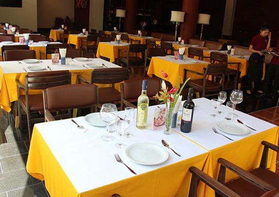 Restaurant — photo 1